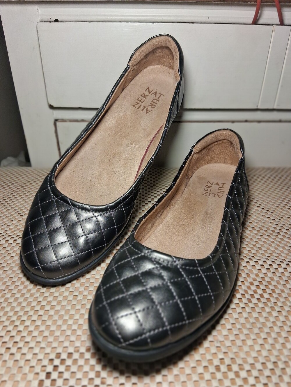 Naturalizer Metalic Gray Ballet Flats Size 9